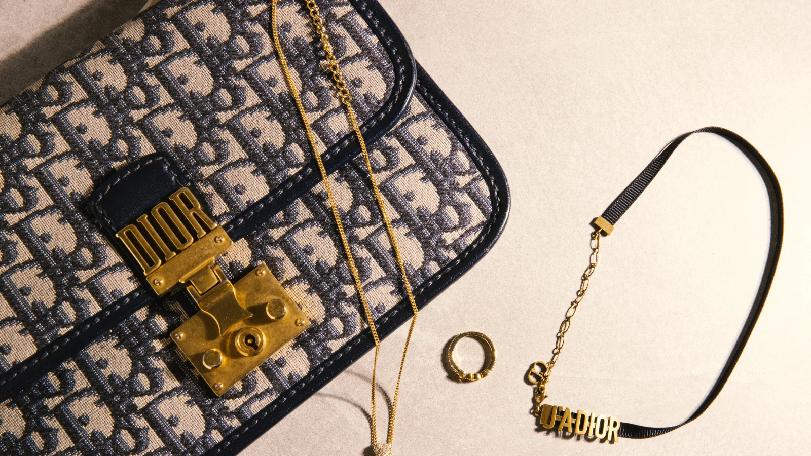 Articles ALLU Dior