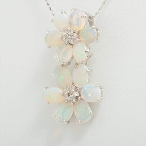Opale Diamants colliers K18WG Rang B