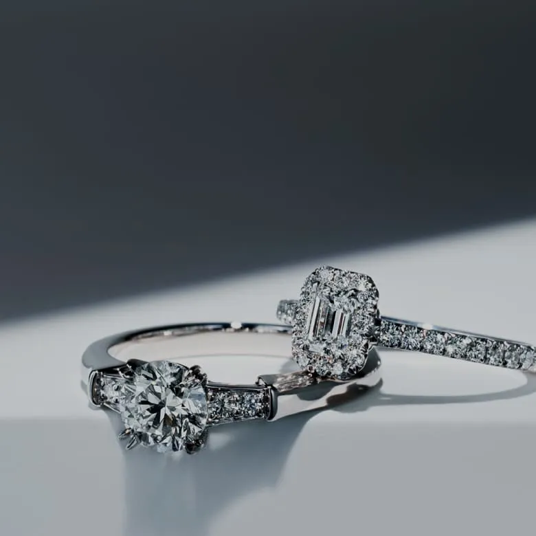 Sell your precious jewellery and gemstones.